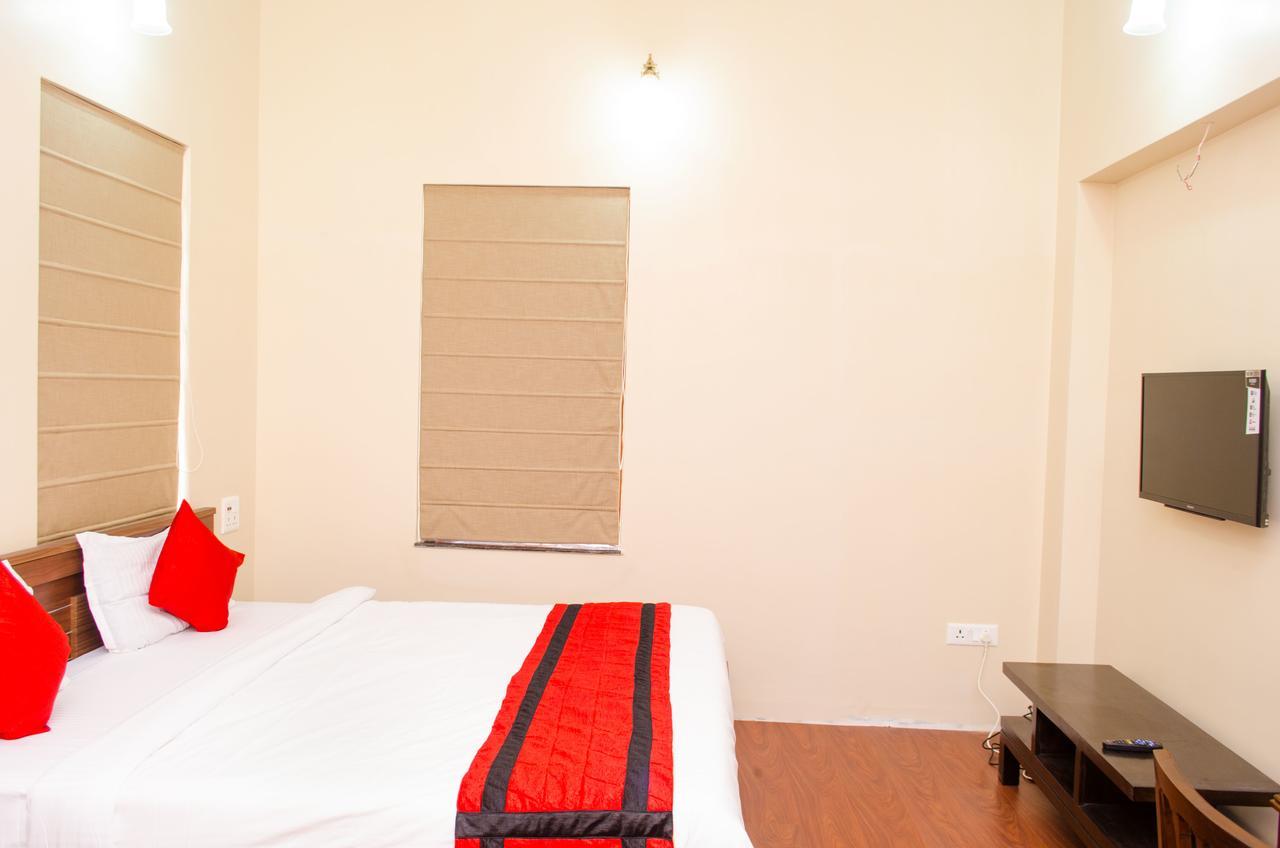 Hotel Oyo 7187 Earth Aromaa Kalkuta Zewnętrze zdjęcie