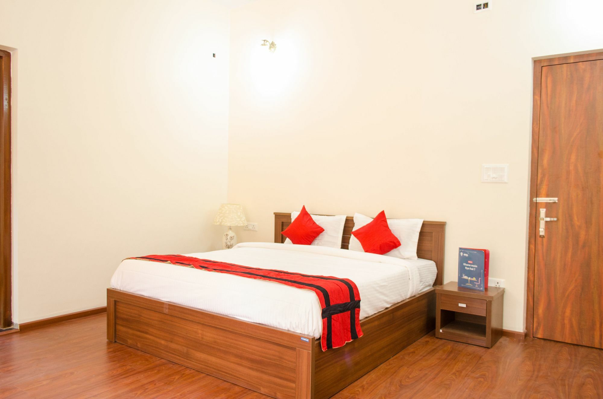 Hotel Oyo 7187 Earth Aromaa Kalkuta Zewnętrze zdjęcie