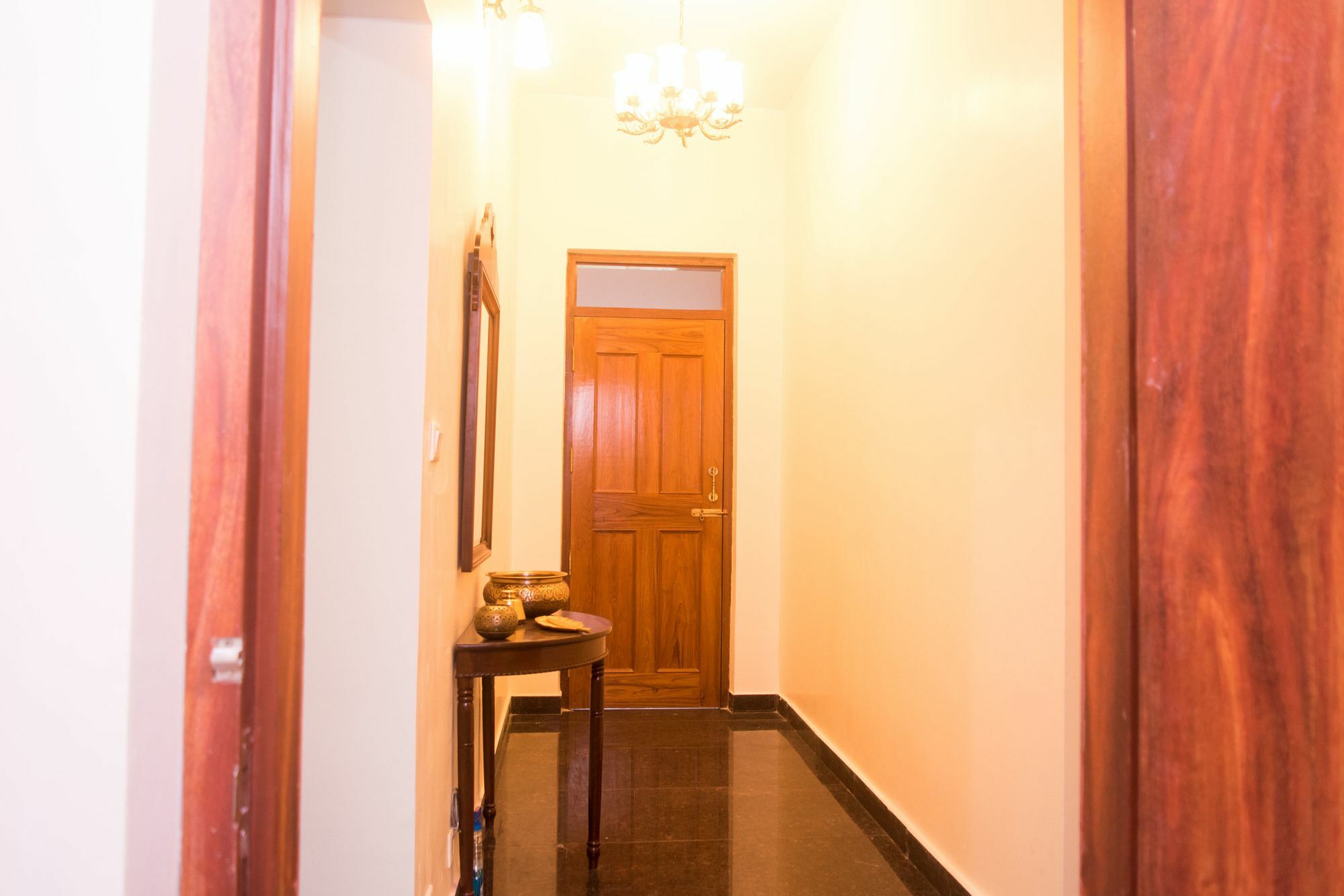 Hotel Oyo 7187 Earth Aromaa Kalkuta Zewnętrze zdjęcie